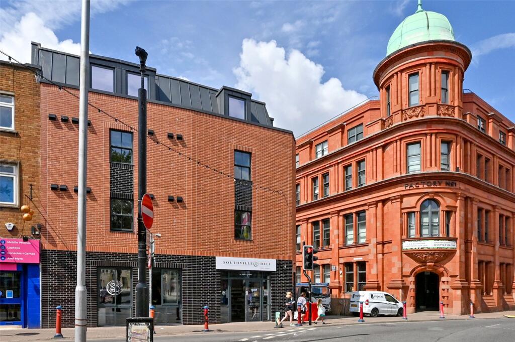 The Old Bank Building in Bristol is set to prosper for many decades to come thanks to a three-day £2,550,000 Bridge To Let facility from Aspen.